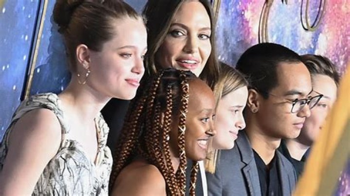 Is Shiloh Jolie Pitt Transgender? Parents, Gender, Net Worth, Surgery