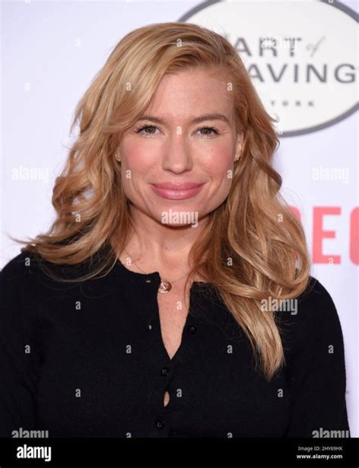 Is Tracy Anderson Worth It? Tracy Anderson Streaming aSweatLife