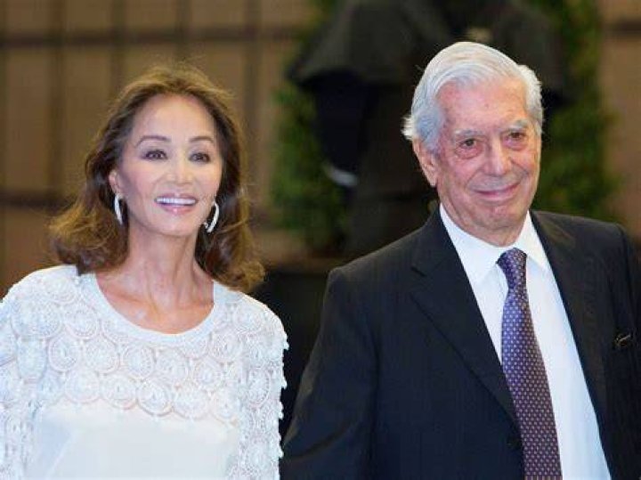 Isabel Preysler y Vargas Llosa celebran 5 años de amor así fue su
