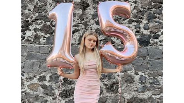 Isabella Tena Height Age Weight Measurement Wiki Bio & Net Worth