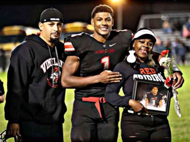 Isiah Pacheco Parents