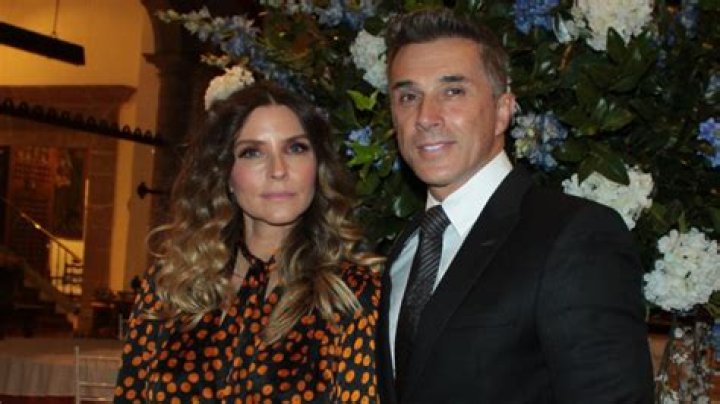Issabela Camil y Sergio Mayer planean casarse en crucero