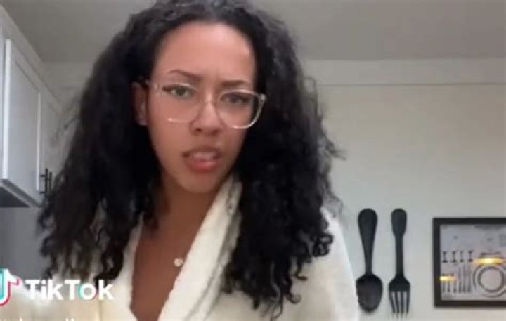 Itslunarliv denies viral video issue on Twitter Reddit Bunshun English