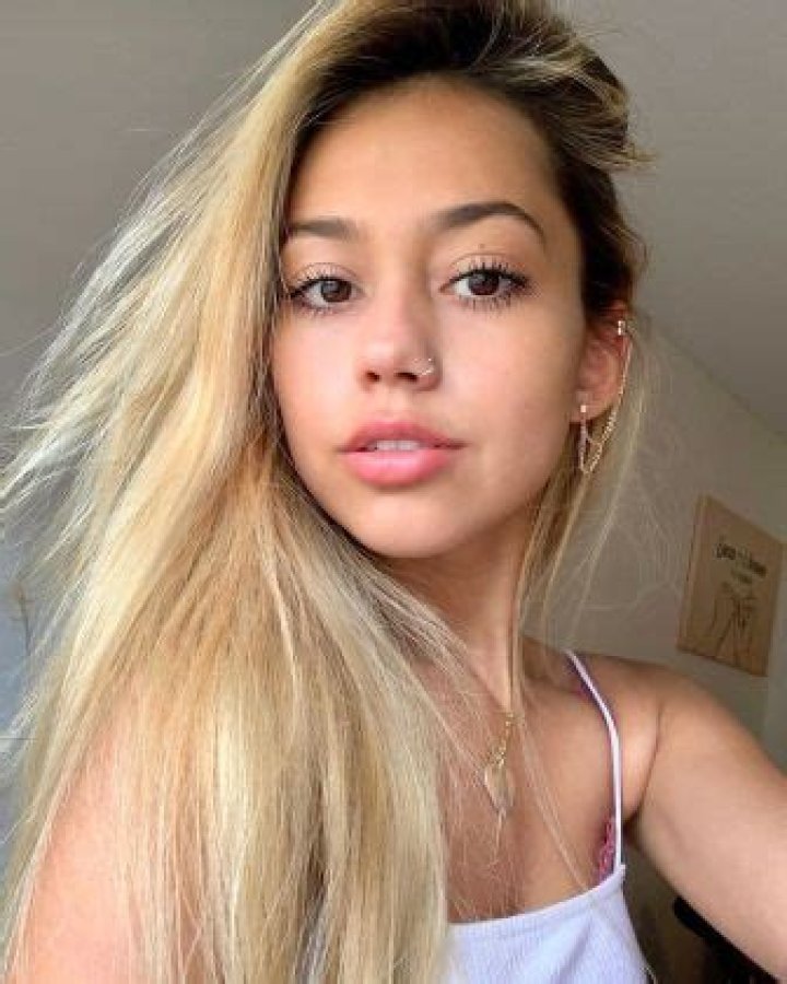 Ivanita Lomeli Age, Height, Bio, Sister, Weight, Phone