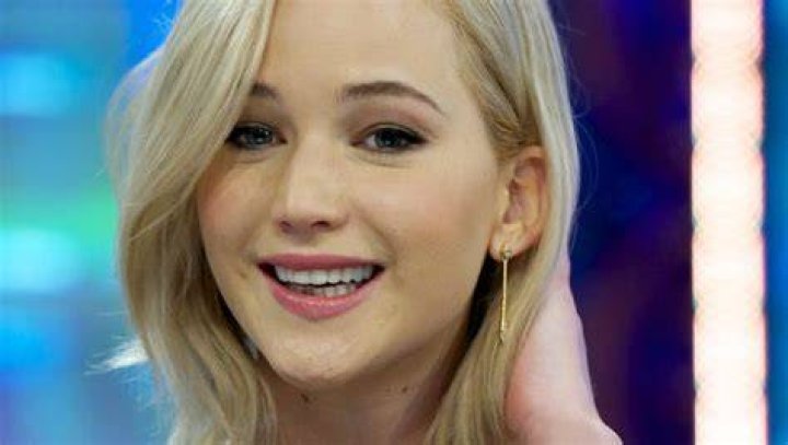 J. Law relives the time she almost asked (an engaged) Seth Meyers out