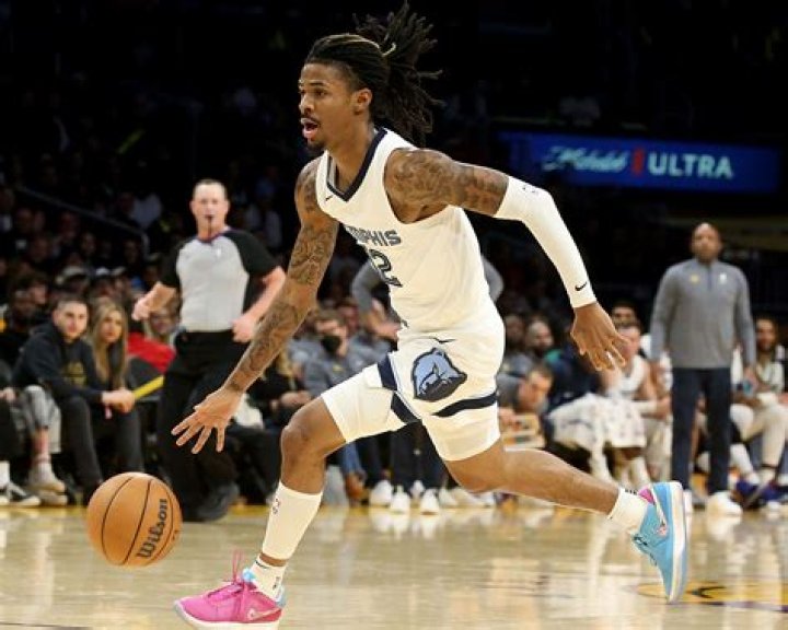 Ja Morant Height, Weight, Age, Girlfriend, Net worth, Bio, Family 3 Ja Morant age, height, and weight