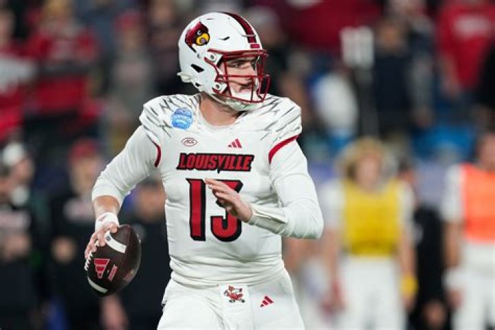 Jack Plummer, Louisville's veteran QB, looks to improve in final