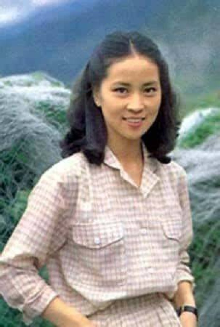 Jackie Chan Wife: Meet Joan Lin