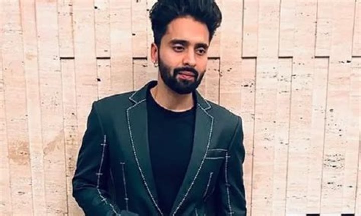 Jackky Bhagnani Age, Weight, Height, Measurements