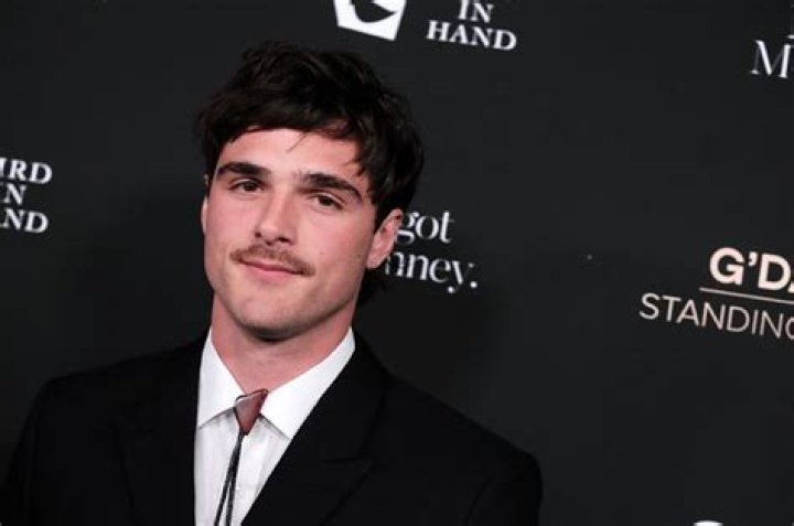 Jacob Elordi Talked About Why Kaia Gerber Immediately Chopped Off His