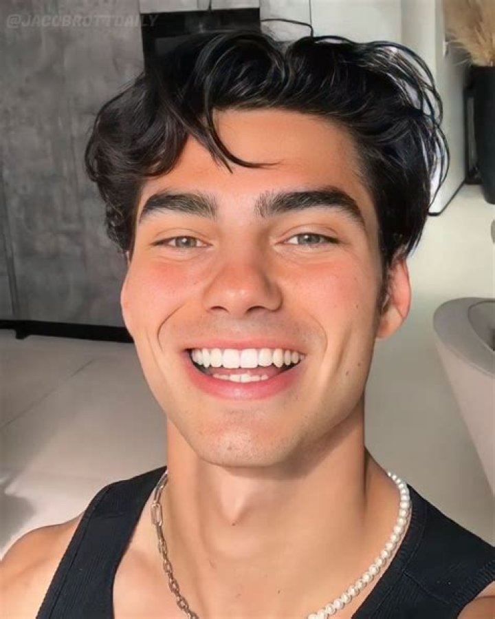 Jacob Rott Daily on Instagram &ldquo;I love his smile! 😀 jacob_rtt&rdquo;