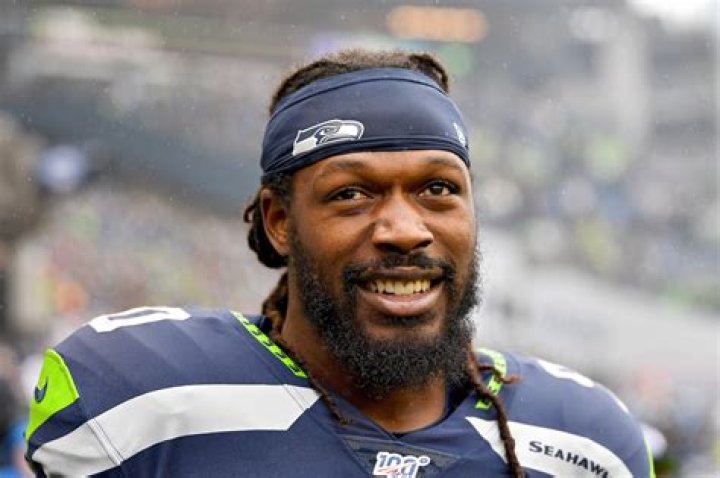 Jadeveon Clowney could be headed to Las Vegas amid new offer