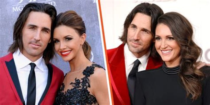 Jake Owen with wife & baby Jake owen, Country music singers