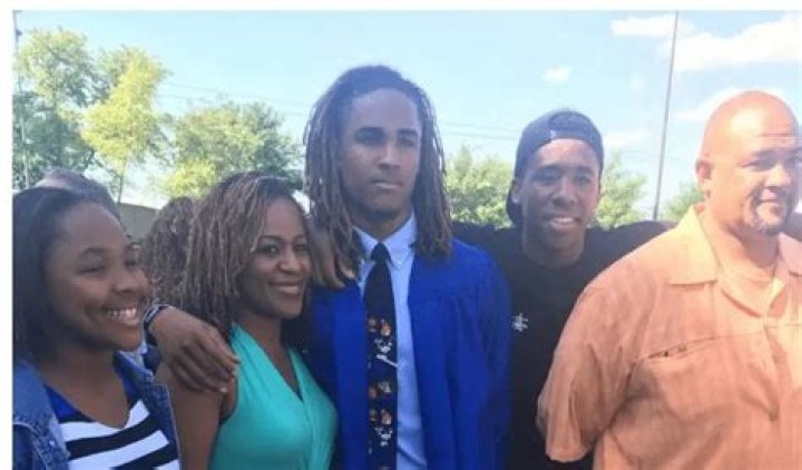 Jalen Hurts Parents Meet Pamela And Averion