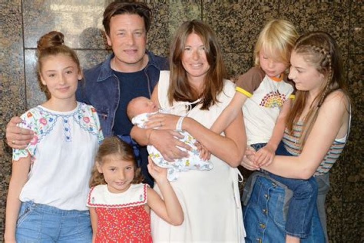 Jamie Oliver R&uuml;hrende Worte an Tochter Poppy zum UniStart GALA.de