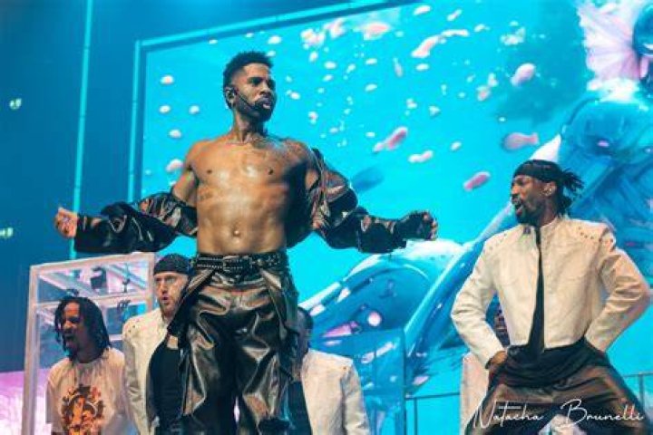 Jason Derulo à écouter ou acheter sur Amazon Music dès maintenant