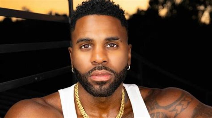 Jason Derulo Denies He THAT Viral Instagram Pic Jason