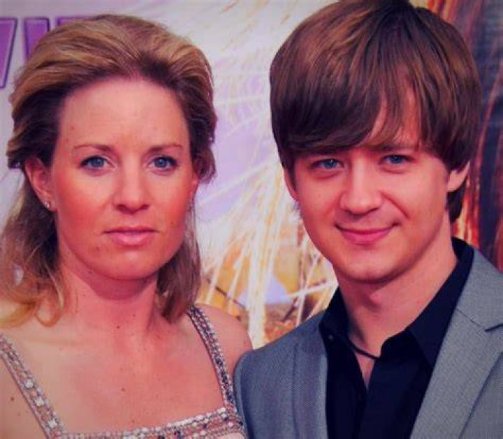Jason Earles and Jennifer Earles at Hannah Montana The Movie, World