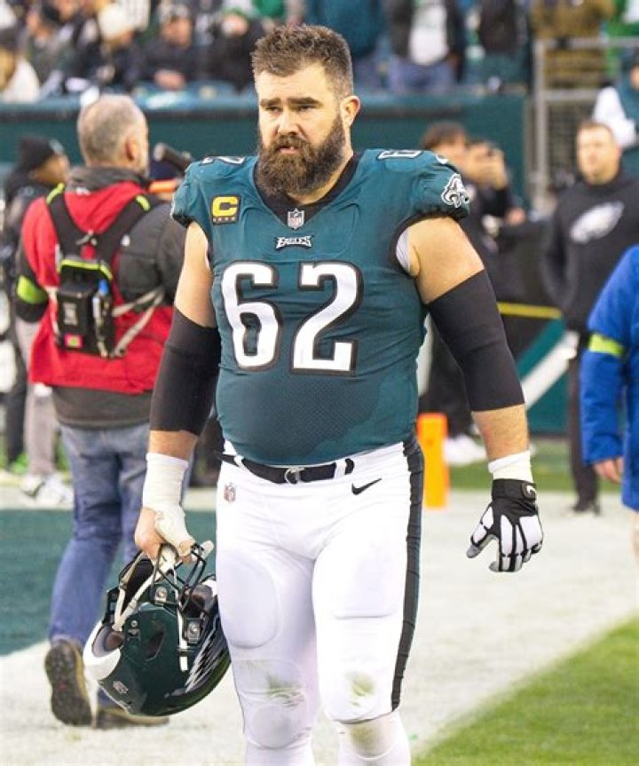 Jason Kelce announces Eagles return after flirting with retirement