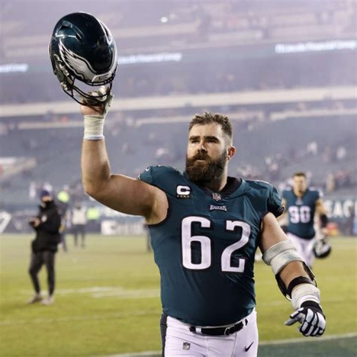 Jason Kelce's daughter cheers on dad at 1st NFL game ABC News