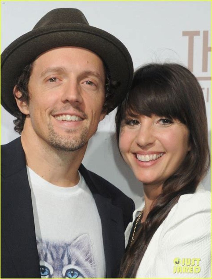 Jason Mraz MARRIES GF Tina Carano! Celebrific