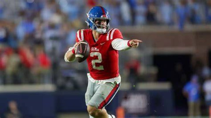 Jaxson Dart Football Ole Miss Athletics