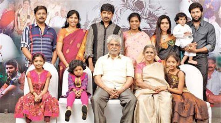 Jayam Ravi Parents Meet Editor Mohan and Varalakshmi TRAN HUNG DAO