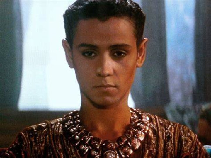 jaye davidson stargate Jaye Davidson Photo (16997063) Fanpop