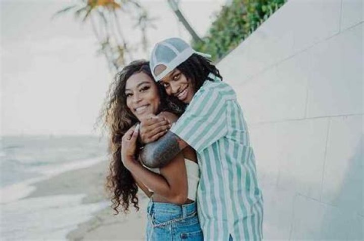 Jazmine Hood Bio, Net Worth, Height, Single, Nationality, Facts