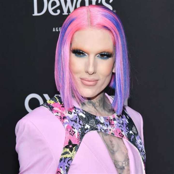 Jeffree Star Opens His Twitter To Pay For People In Need TUC