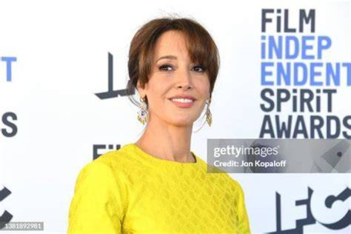 Jennifer Beals in 2022 Jennifer beals, Jennifer, Beals