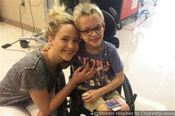 Jennifer Lawrence makes surprise visit to Cleveland Heights High School