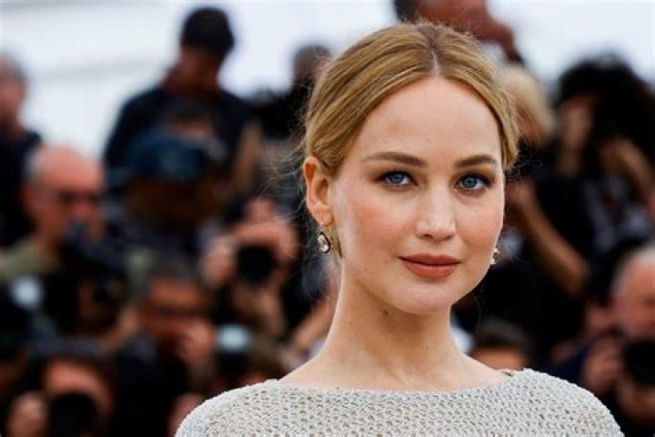 Jennifer Lawrence Towers Over Expectations