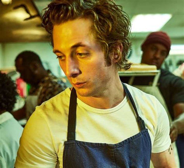 Jeremy Allen White Siblings Meet Sister Annabelle Parents