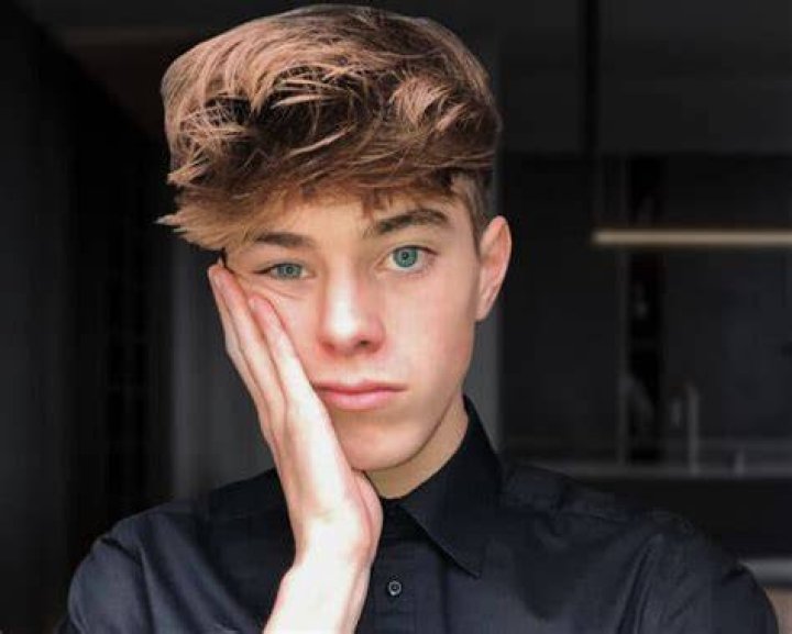 Jeremy Hutchins Age, Bio, Birthday, Family, Net Worth National Today