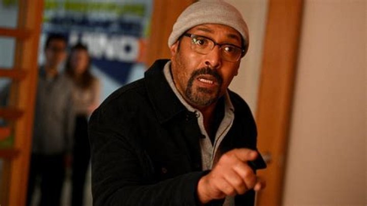 Jesse L Martin At Arrivals For The Cw Upfronts 2016 The London Hotel