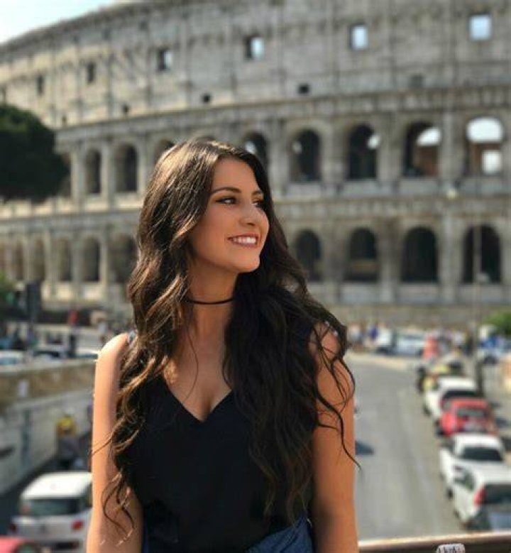 Jessica Bartlett Biography, Wiki, Boyfriend, Age, Family, Facts & More