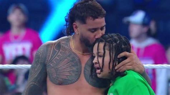 Jey Uso with his gf now wife Superstars of WWE Pinterest