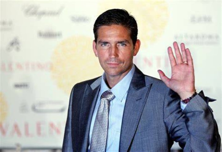 Jim Caviezel y Kerri Browitt Caviezel Los Angeles estreno de 'Super 8