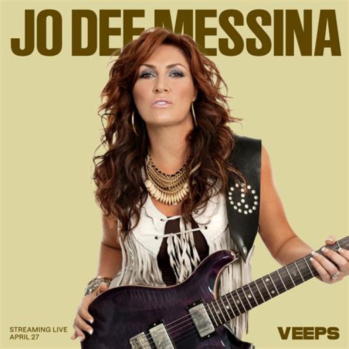 Jo Dee Messina Reveals &lsquo;Devastating&rsquo; Time