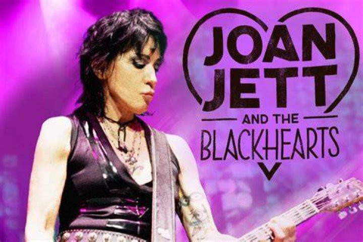 Joan Jett Net WorthWiki,Bio,Earnings, Songs, Albums,Movies,Age,house