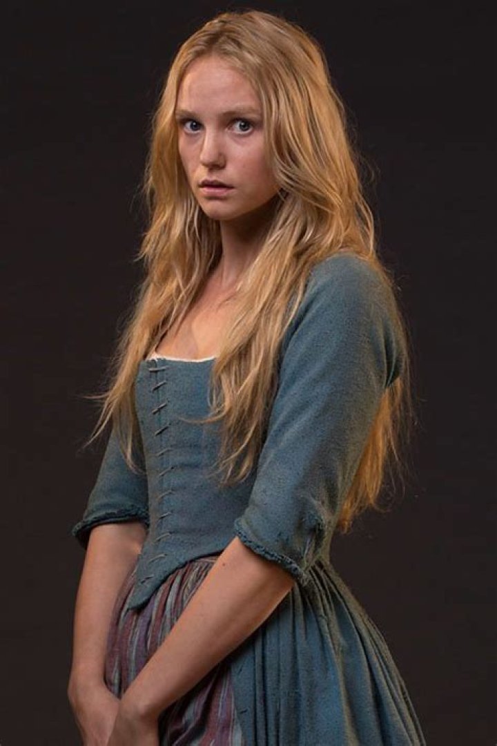 joanna vanderham banished Googles&oslash;gning Sarah Lancashire, Zola, The
