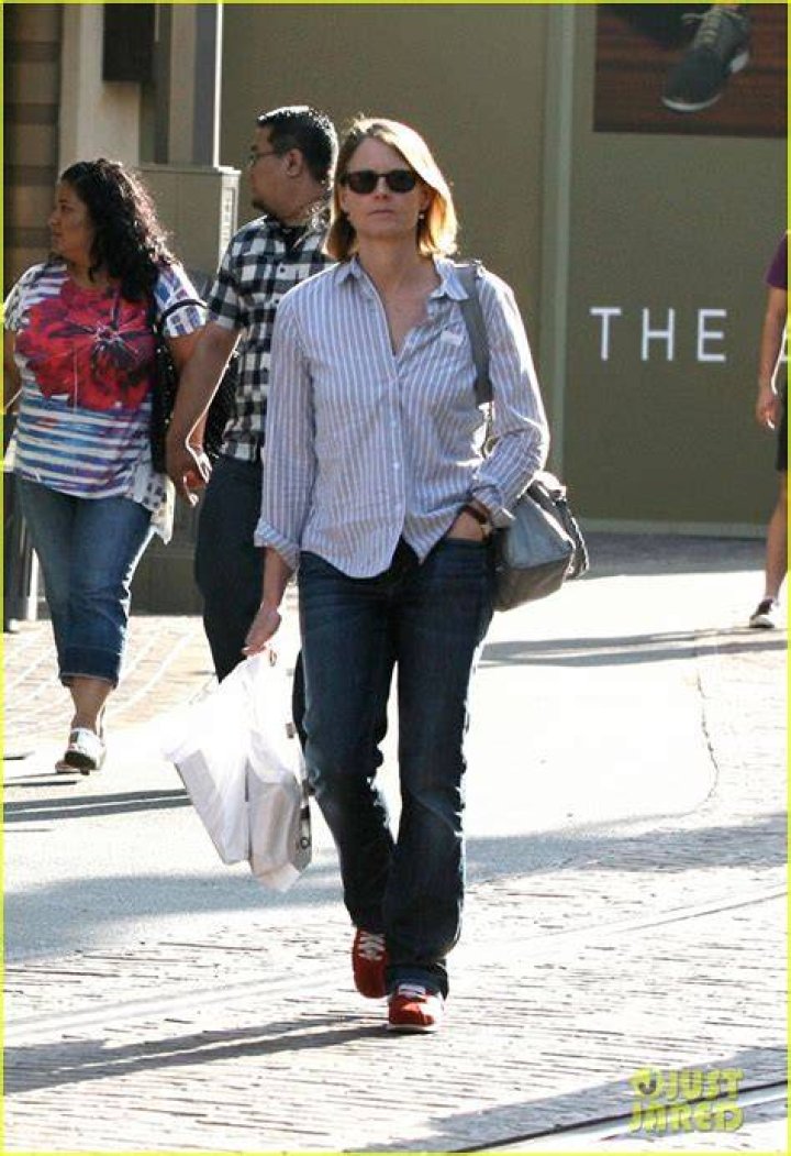 Jodie Foster The Grove with Sons Charlie & Kit! Jodie foster, The