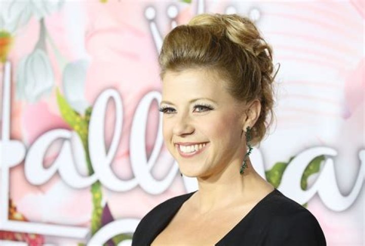 Jodie Sweetin Net Worth 2018 How Much Salary she Make per Fuller House