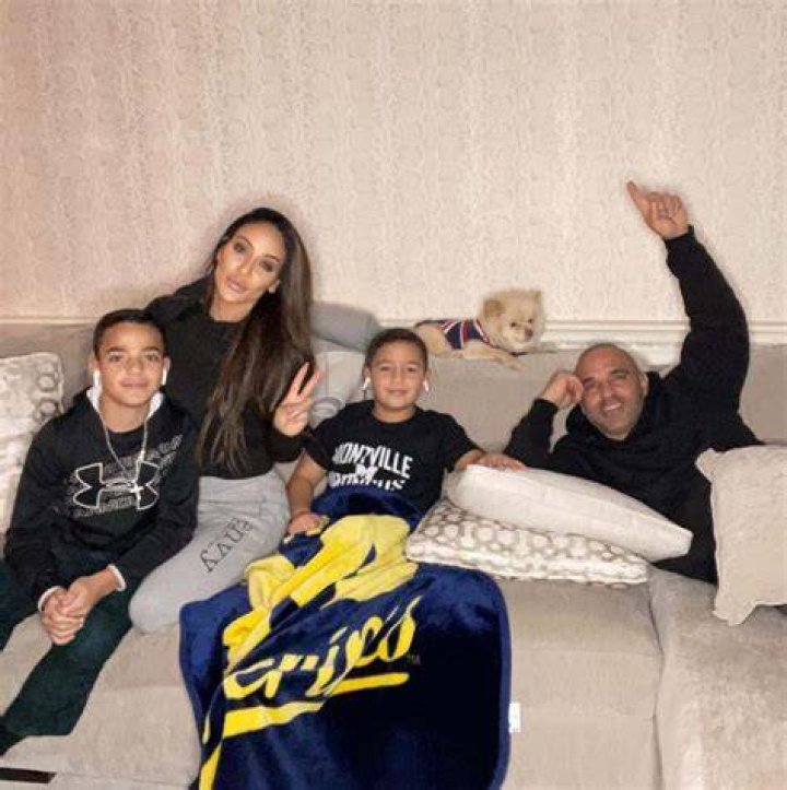 Joe and Melissa Family Album Antonia, Gino and Joey