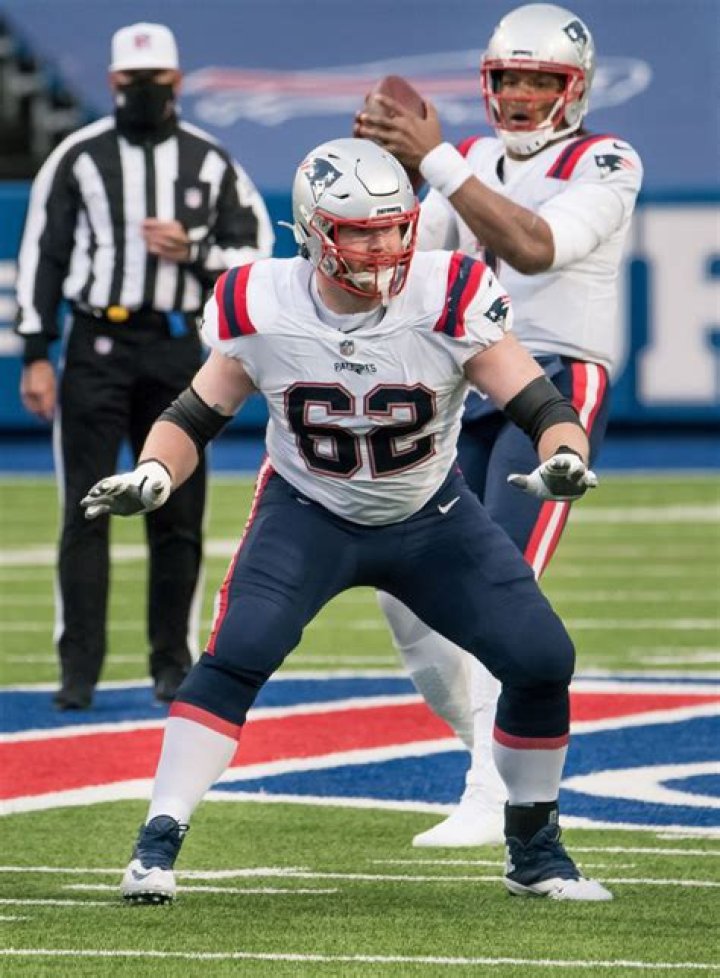 Joe Thuney Pro Football Rumors