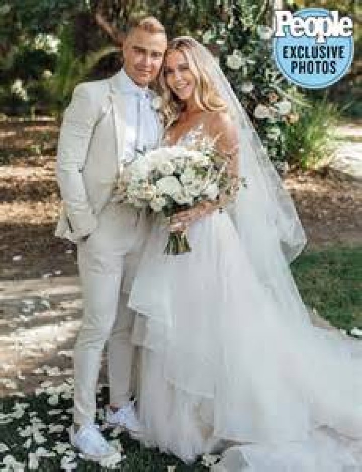 Joey Lawrence Marries Samantha Cope, Wedding Details Revealed Photo