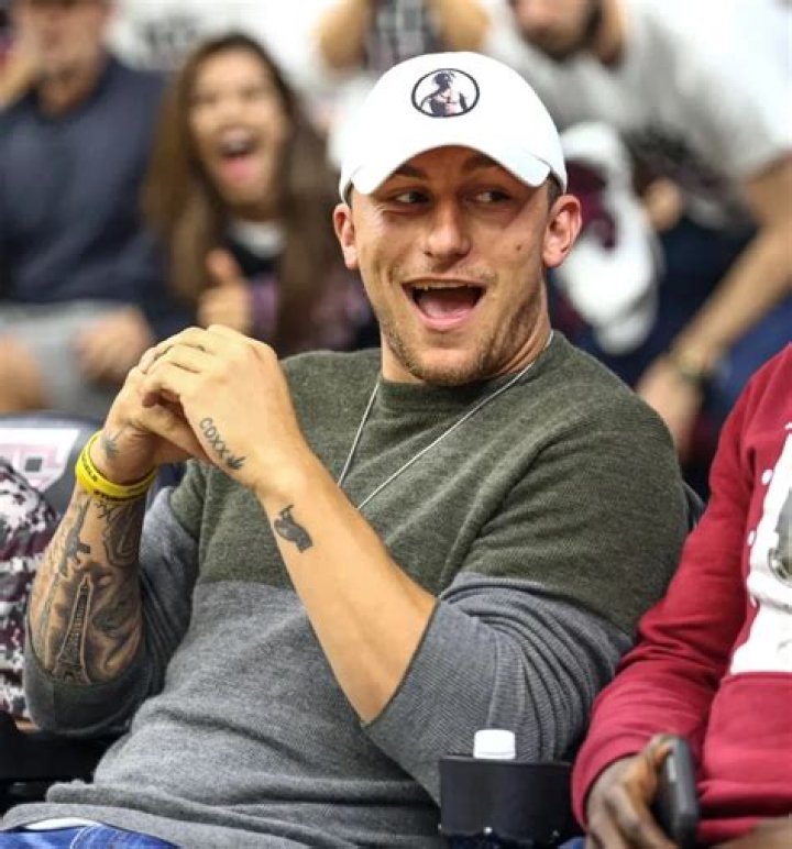Johnny Manziel Net Worth 2022, Age, WIfe, Height, Family, Parents Apumone