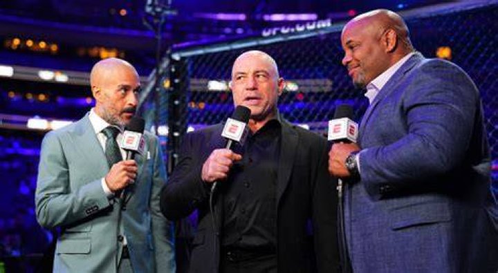 Jon Anik 2021 Net worth, wife, salary and endorsements