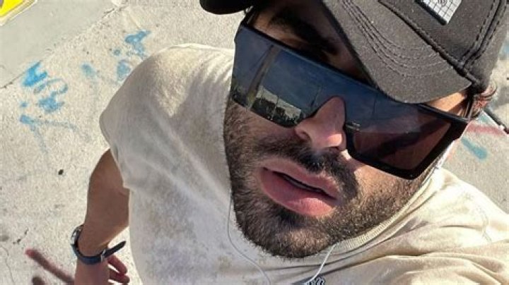 Jon Zherka's biography age, height, ban, brother, net worth Le